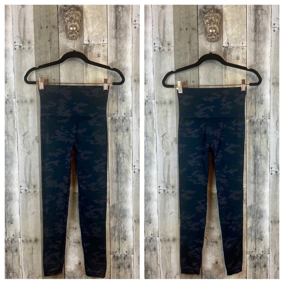 SPANX Look At Me Now Green Camo Leggings Size Small. - Picture 11 of 16